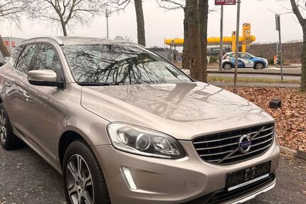 Volvo XC60 84.000 km 18.999 &euro; Köln 51107