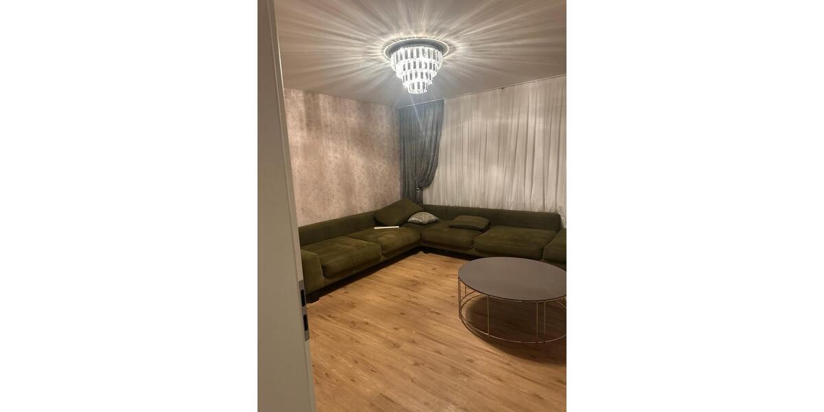 Dachgeschoßwohnung Bergheim - 5 Zimmer, 150 m&sup2;, 2.950&euro; | Angebot:25920058