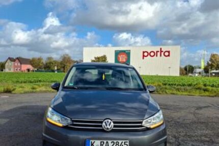 VW Touran 217.217 km 11.600 &euro; Köln 51147