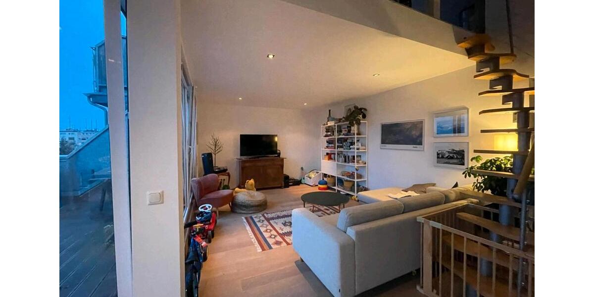 Dachgeschoßwohnung Köln Kalk - 3.5 Zimmer, 104 m&sup2;, 700.000&euro; | Angebot:26730630