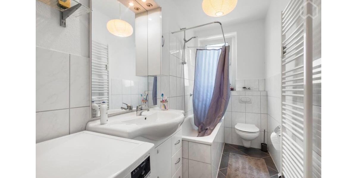 Etagenwohnung Niederkassel - 3 Zimmer, 65 m&sup2;, 1.650&euro; | Angebot:25944870