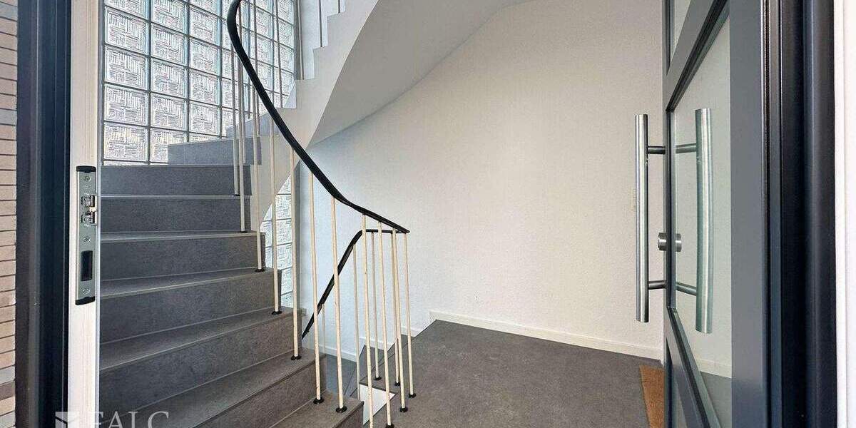 Etagenwohnung Köln Lövenich - 4 Zimmer, 82 m&sup2;, 353.000&euro; | Angebot:25696524