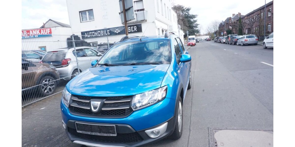 Dacia Sandero 178.000 km 3.999 &euro; Köln 51143