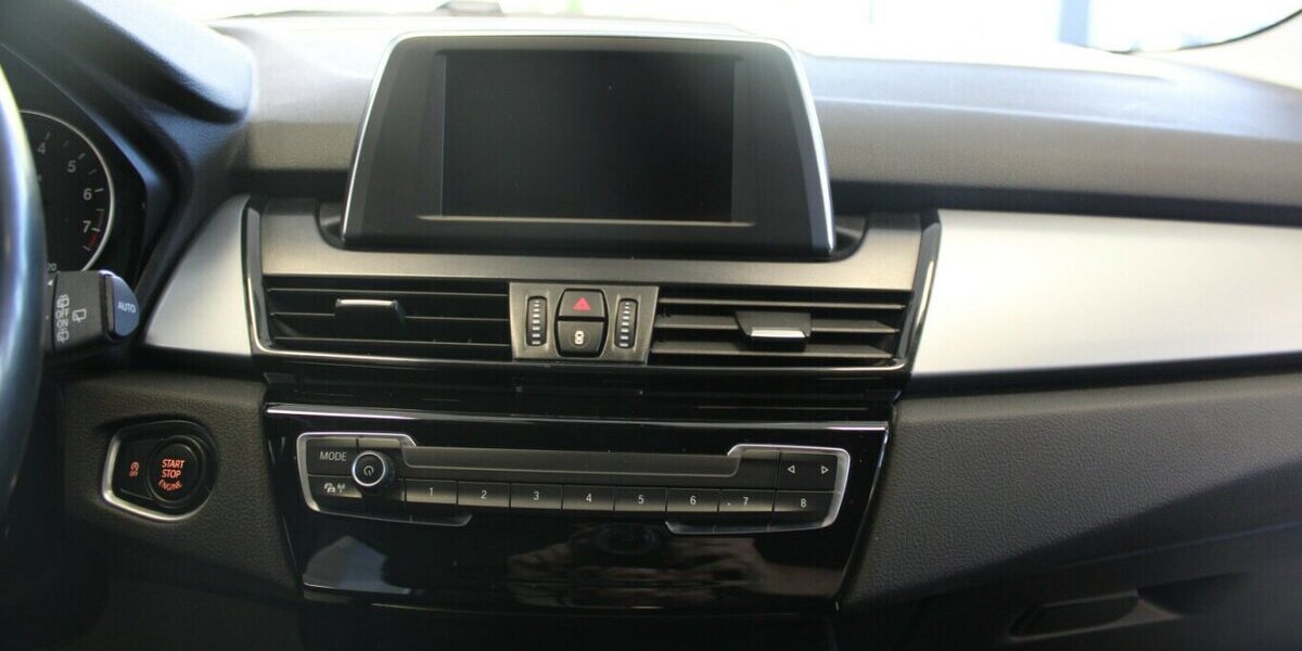 BMW 218 Active Tourer Advantage 58.050 km 14.980 &euro; Euskirchen 53881