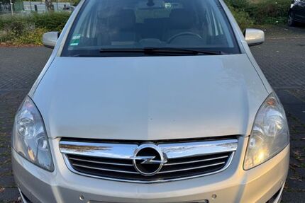 Opel Zafira 198.000 km 3.190 &euro; Bornheim 53332