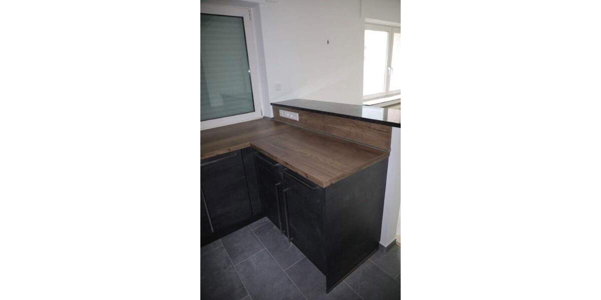 Etagenwohnung Hürth Alt-Hürth - 4 Zimmer, 160 m&sup2;, 1.599&euro; | Angebot:25782117