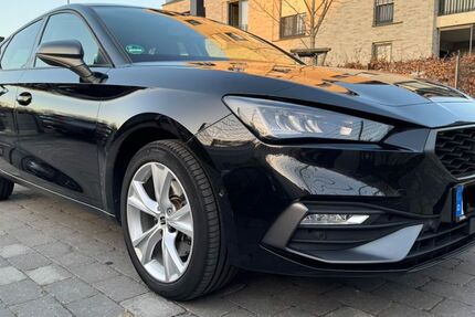 Seat Leon 89.500 km 16.450 &euro; Köln 50825