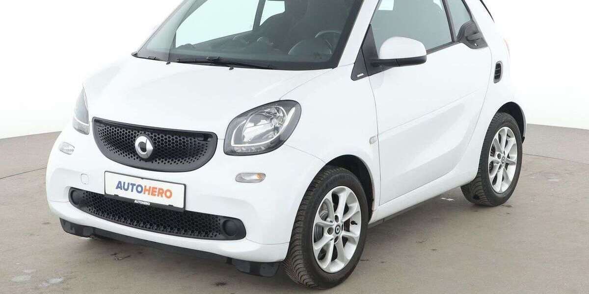 Smart forTwo 33.984 km 15.790 &euro; Köln 50739