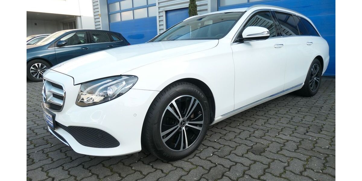 Mercedes-Benz E 220 198.314 km 16.950 &euro; Monheim 40789