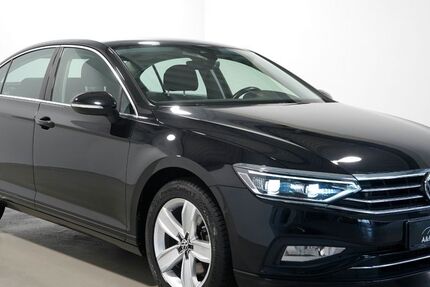 VW Passat 82.404 km 24.490 &euro; Hürth bei Köln 50354
