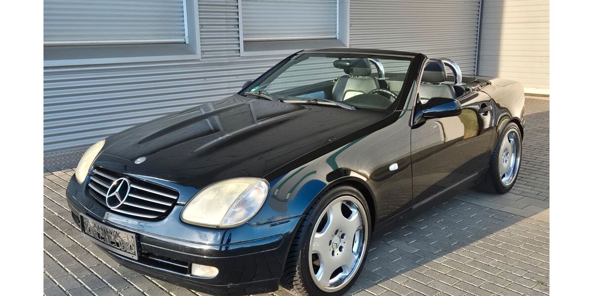 Mercedes-Benz SLK 200 223.000 km 2.390 &euro; Düren 52349