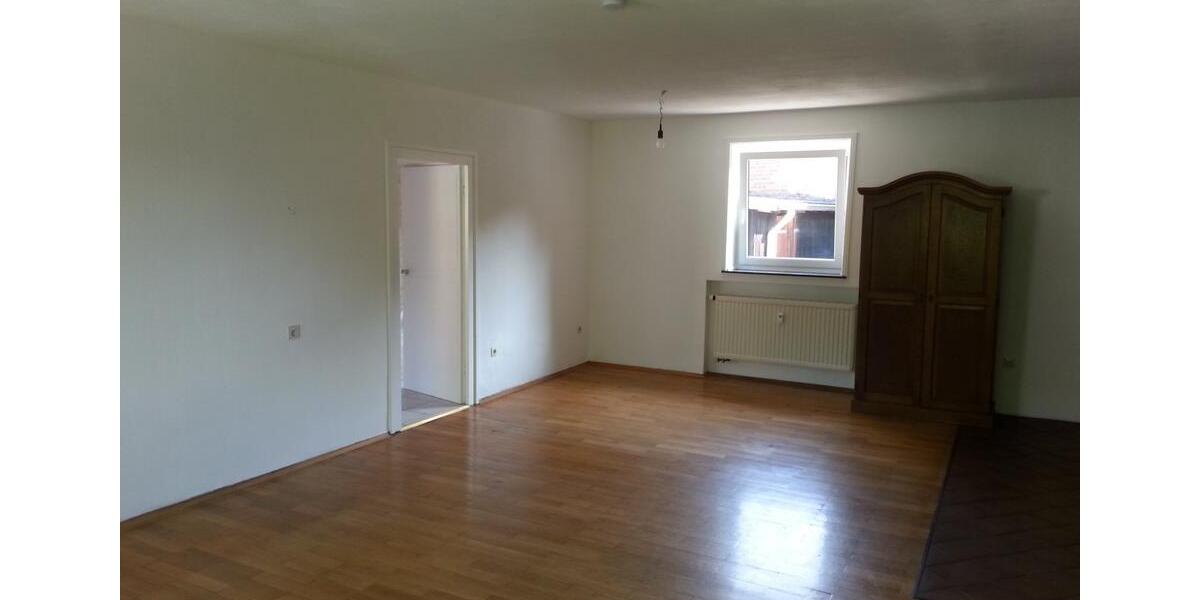 Etagenwohnung Nörvenich - 3 Zimmer, 120 m&sup2;, 1.000&euro; | Angebot:24774277