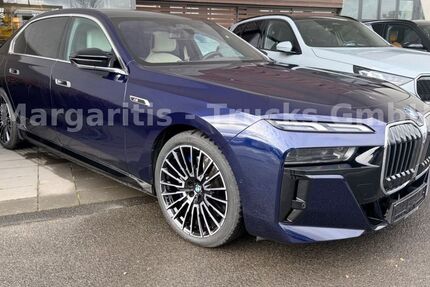 BMW M760 12.800 km 113.890 &euro; Köln Rodenkirchen 50996