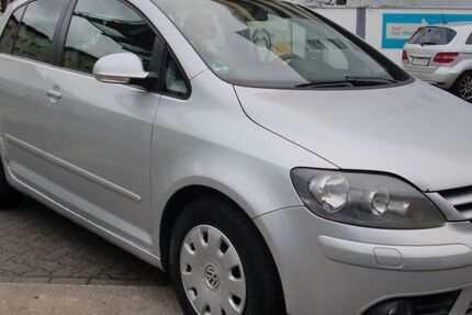 VW Golf Plus 131.445 km 2.199 &euro; köln 51103