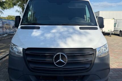 Mercedes-Benz Sprinter 29.938 km 32.999 &euro; Köln 51107