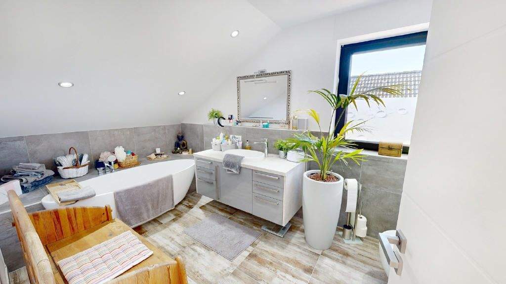 Doppelhaushälfte Erftstadt Lechenich - 4 Zimmer, 168 m&sup2;, 635.000&euro; | Angebot:25703198