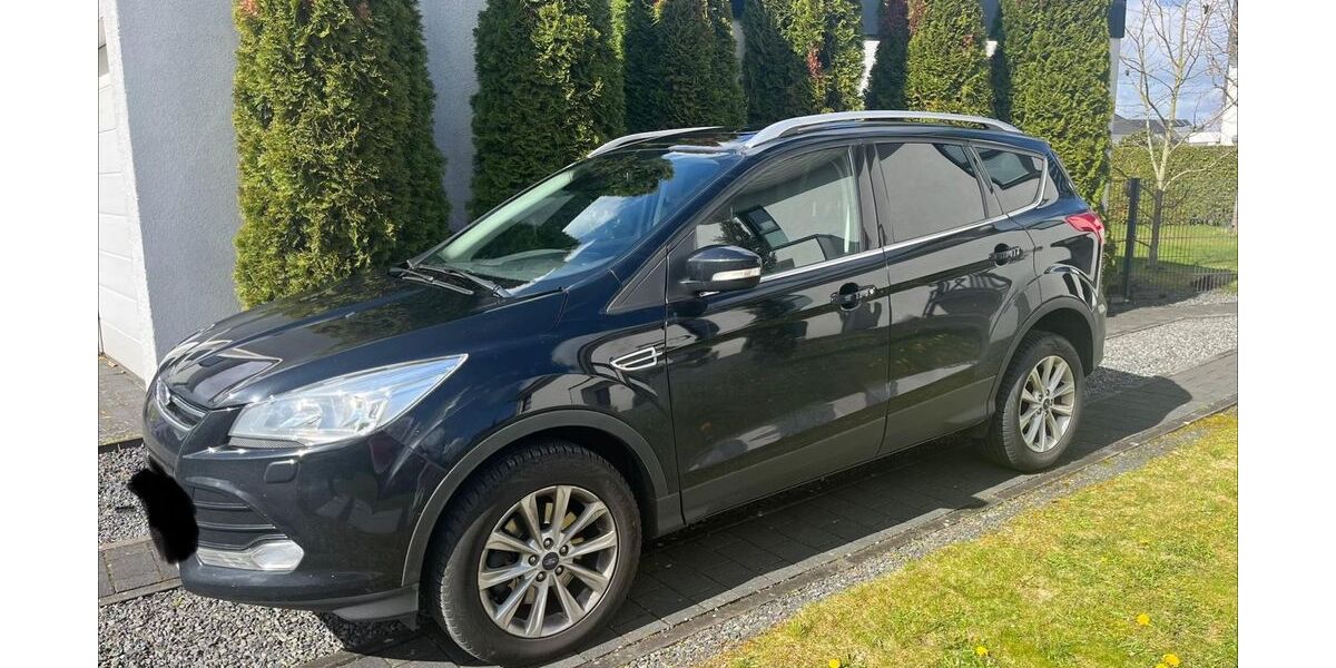 Ford Kuga 220.300 km 10.990 &euro; Köln 50859