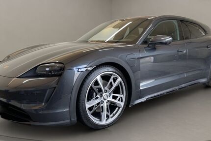 Porsche Taycan 76.258 km 69.800 &euro; Köln 50823