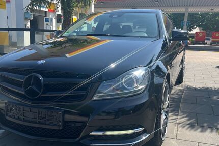 Mercedes-Benz C 220 299.000 km 6.900 &euro; Bedburg 50181
