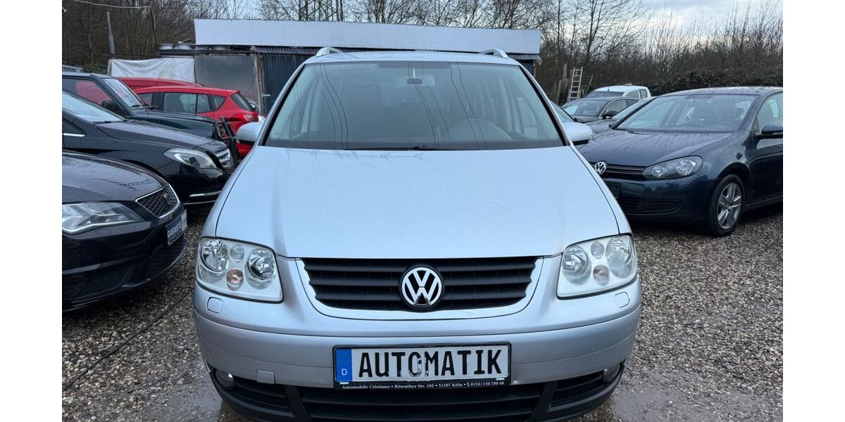 VW Touran 279.000 km 3.699 &euro; Köln 51107