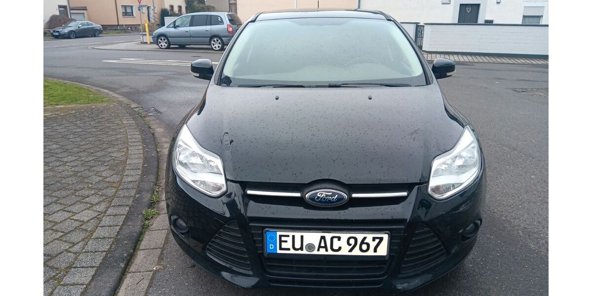 Ford Focus 182.000 km 1.600 &euro; Kuchenheim 53881