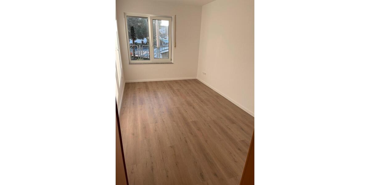 Etagenwohnung Bergheim Auenheim - 2.5 Zimmer, 77 m&sup2;, 315.000&euro; | Angebot:25945498