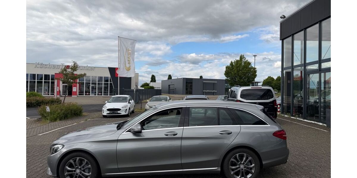 Mercedes-Benz C 250 81.000 km 18.980 &euro; Erftstadt 50374
