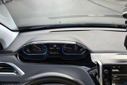 Peugeot 2008 175.000 km 7.800 &euro; Leverkusen 51379