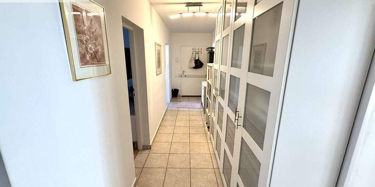 Etagenwohnung Köln Neustadt-Süd - 3 Zimmer, 74 m&sup2;, 319.000&euro; | Angebot:25690722