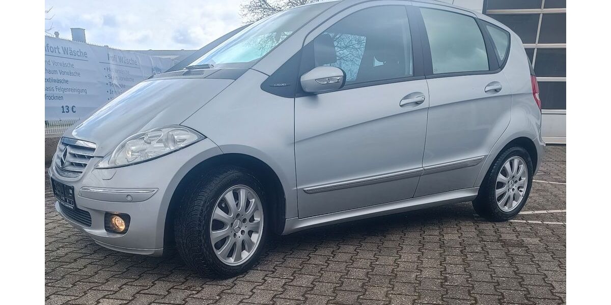 Mercedes-Benz A 200 221.000 km 2.440 &euro; Jülich 52428