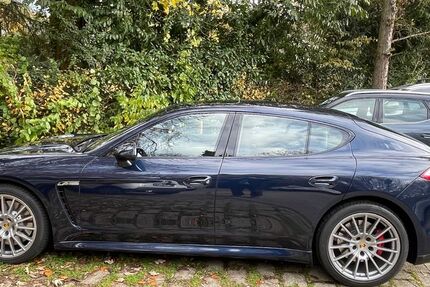 Porsche Panamera 55.000 km 40.500 &euro; Köln 51105