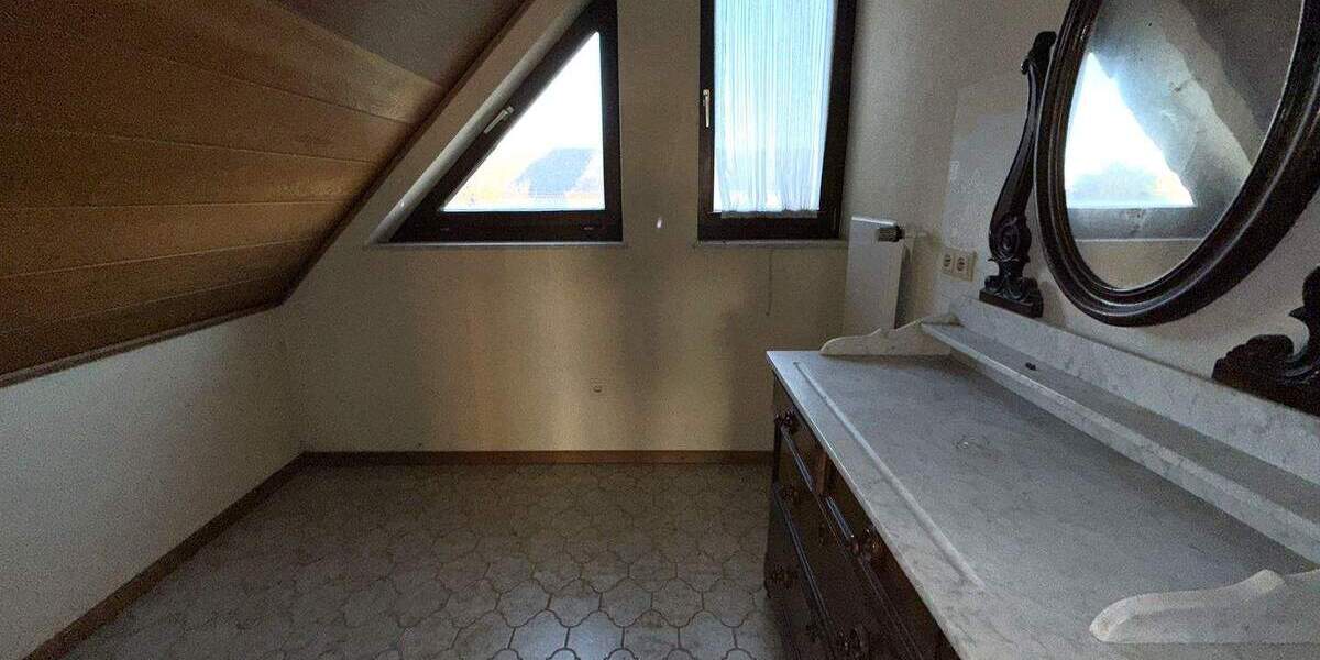 Einfamilienhaus Merzenich Golzheim - 5 Zimmer, 240 m&sup2;, 469.000&euro; | Angebot:25836780