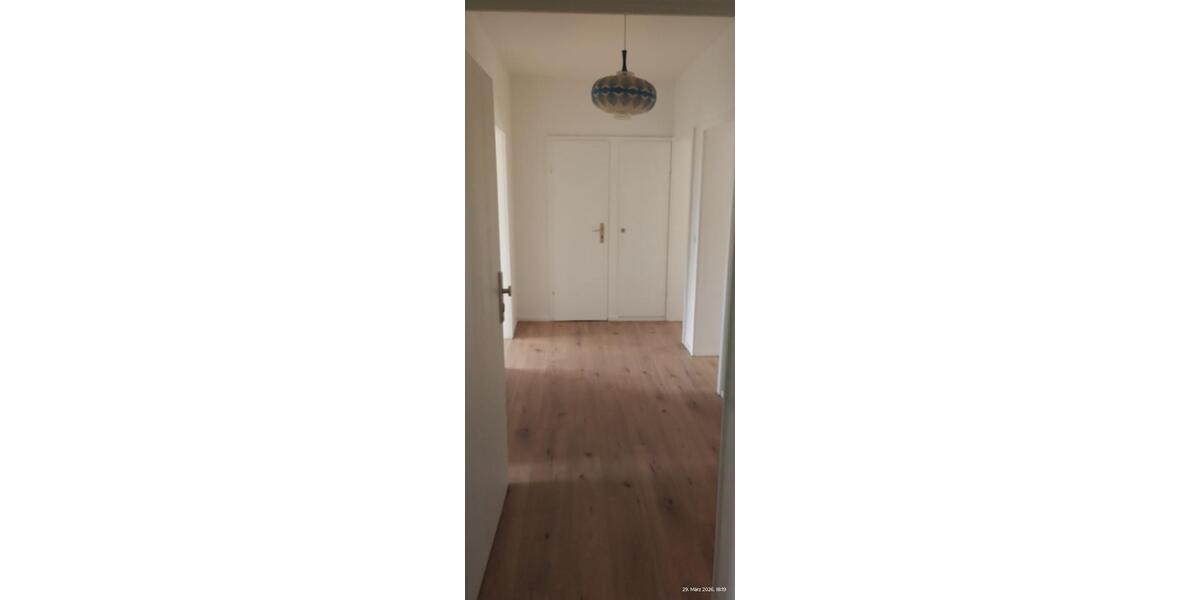 Etagenwohnung Köln Mülheim - 3 Zimmer, 72 m&sup2;, 972&euro; | Angebot:25957367