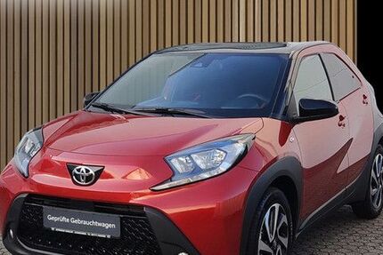 Toyota Aygo (X) 2.800 km 16.590 &euro; Leverkusen 51381