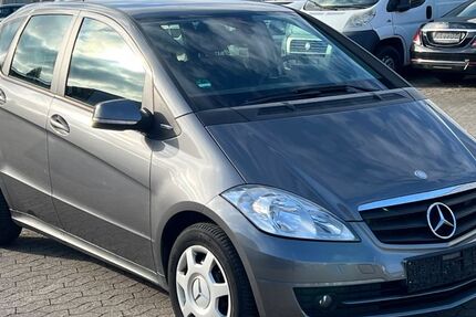 Mercedes-Benz A 180 183.540 km 4.450 &euro; Bornheim 53332