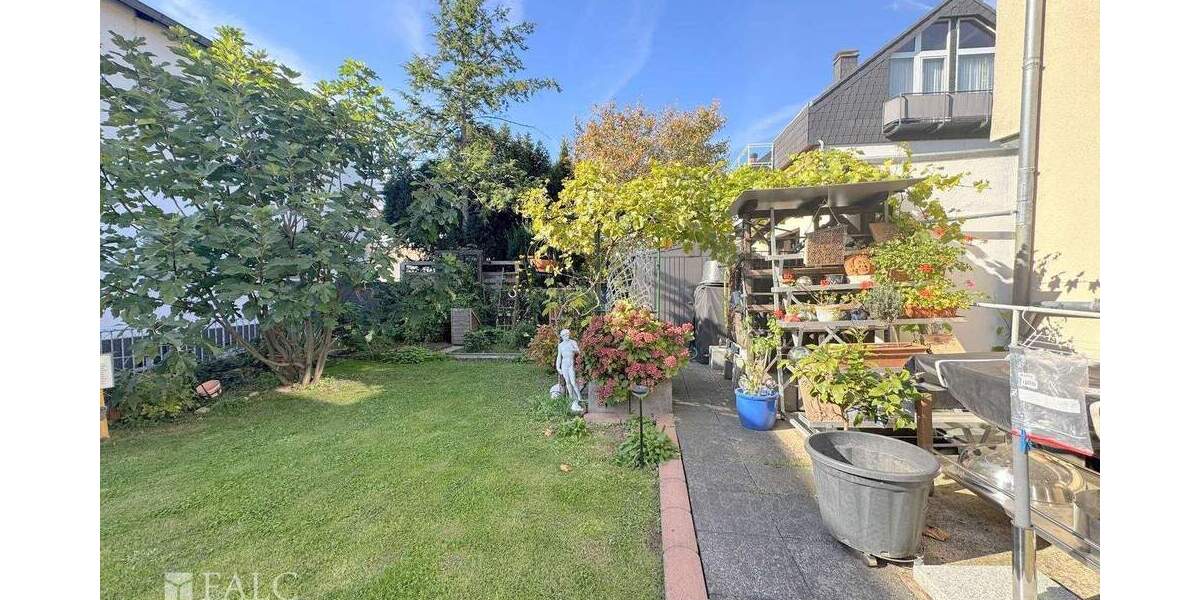 Mehrfamilienhaus, Wohnhaus Wesseling Berzdorf - 6 Zimmer, 127 m&sup2;, 445.000&euro; | Angebot:25677989