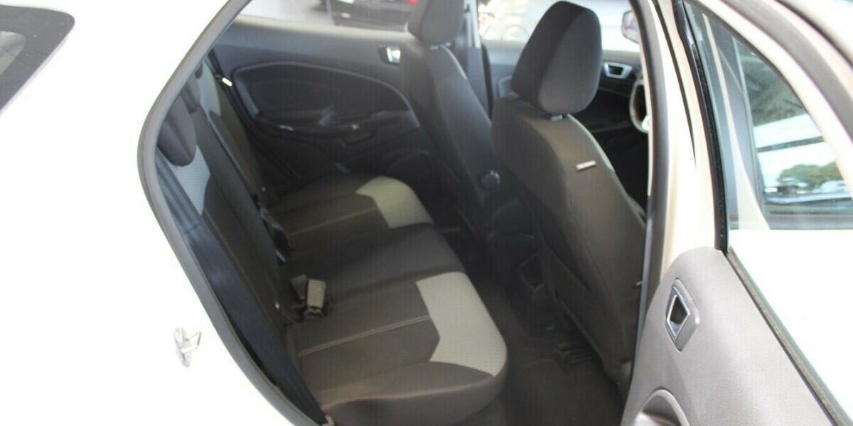 Ford EcoSport 1.0 - PDC - SHZ - Klima - 118.880 km 6.480 &euro; Euskirchen 53881
