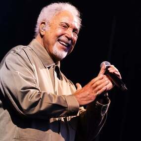 Tom Jones - COME GATHER ROUND 2026 14.07.2026 LANXESS arena