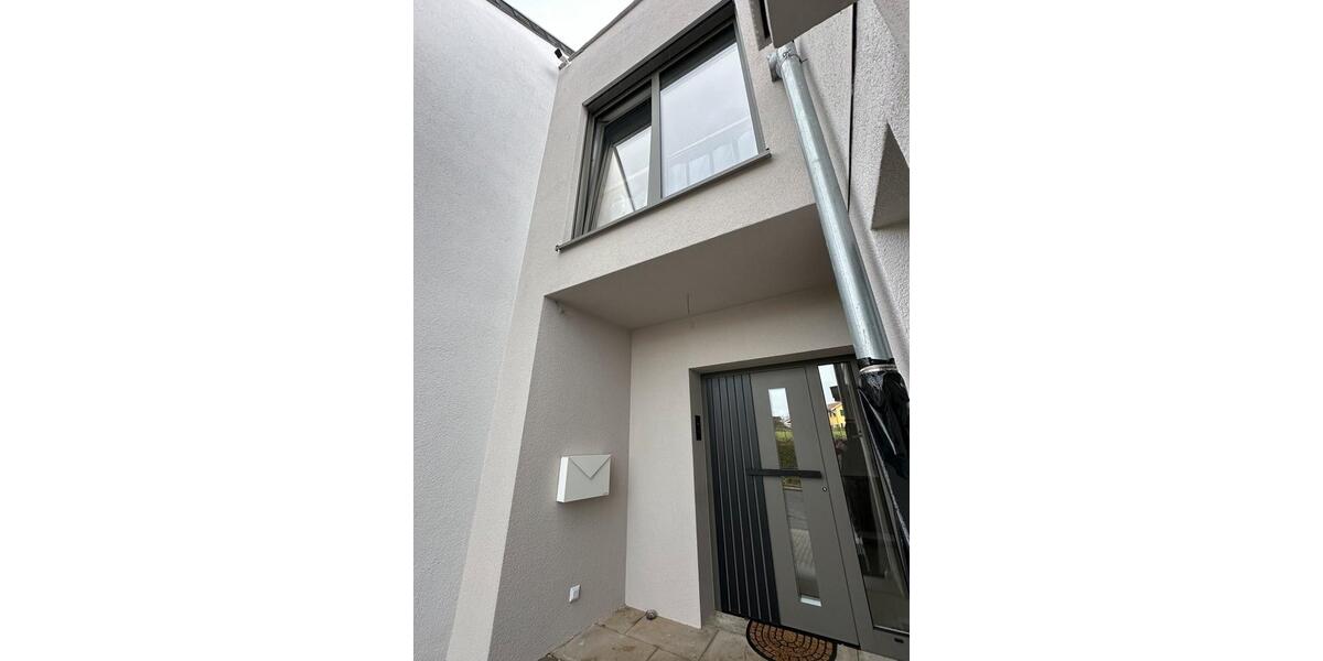 Reihenhaus Bornheim - 5 Zimmer, 180 m&sup2;, 685.000&euro; | Angebot:25647827