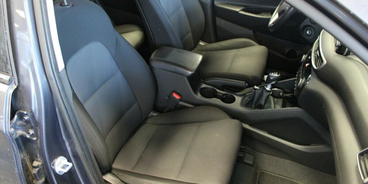 Hyundai Tucson 1.6 GDi 2WD Pure - AHK - 107.286 km 12.980 &euro; Euskirchen 53881