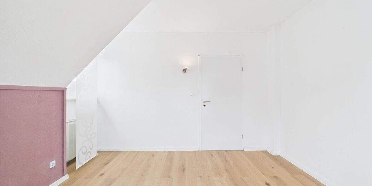 Einfamilienhaus Euskirchen Innenstadt - 7 Zimmer, 164 m&sup2;, 379.000&euro; | Angebot:25734195