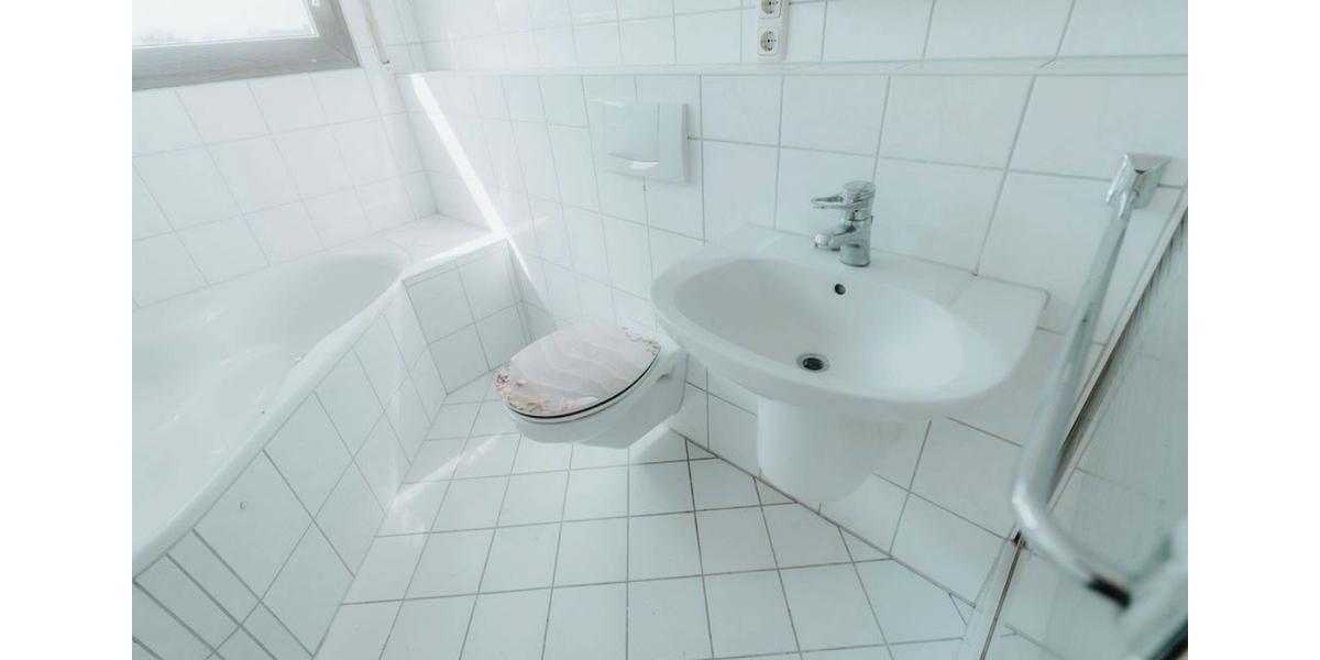 Dachgeschoßwohnung Pulheim - 2 Zimmer, 80 m&sup2;, 1.100&euro; | Angebot:25858771