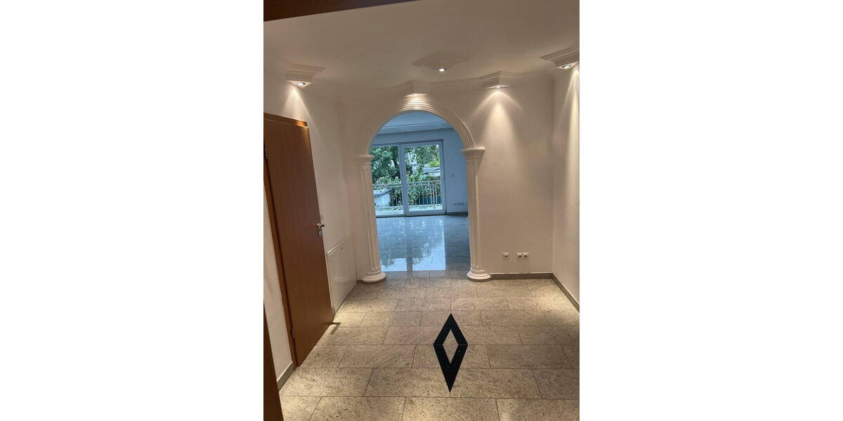 Etagenwohnung Köln Volkhoven/Weiler - 3 Zimmer, 83 m&sup2;, 1.350&euro; | Angebot:25969777