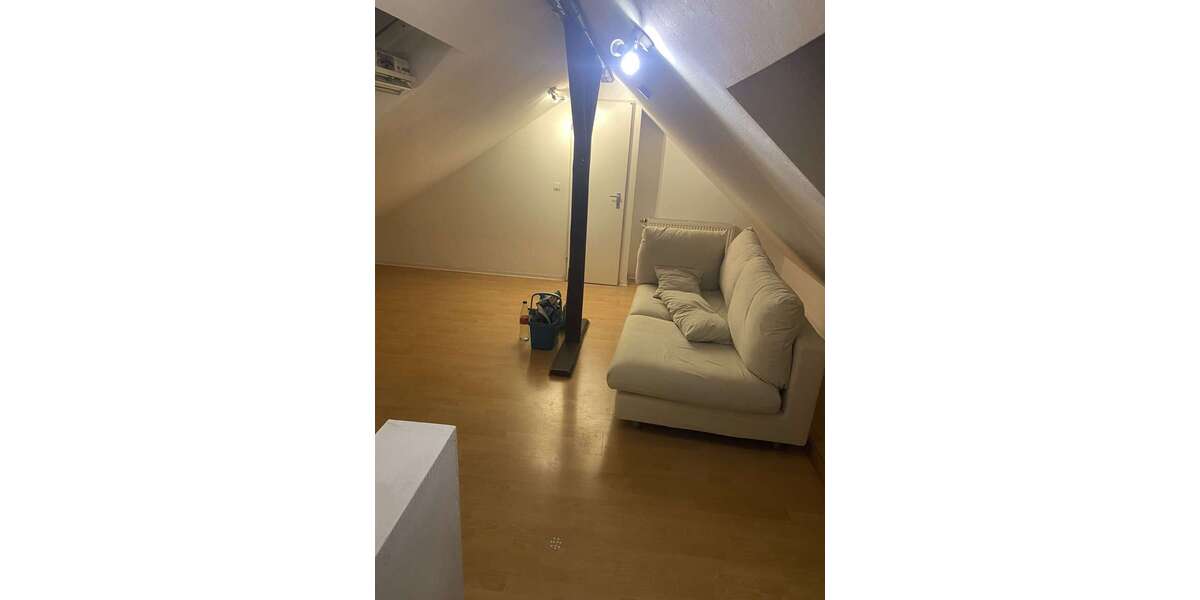 Etagenwohnung Köln Kalk - 1.5 Zimmer, 30 m&sup2;, 420&euro; | Angebot:25985253