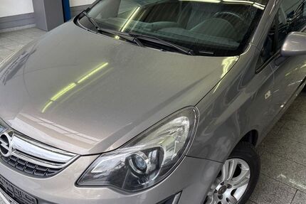 Opel Corsa 90.888 km 7.999 &euro; Köln 50829