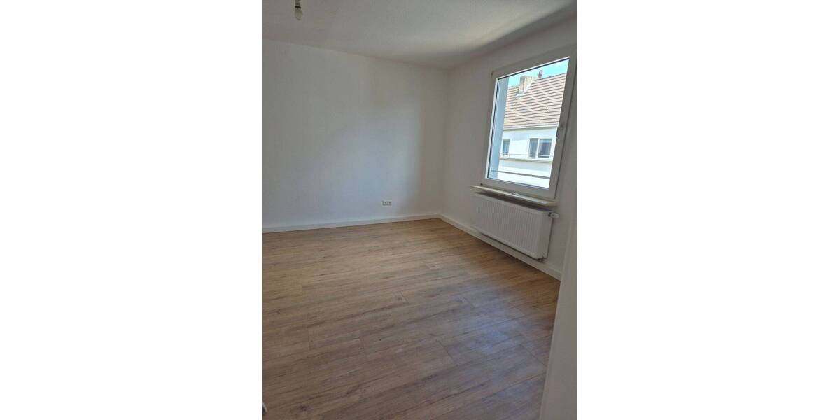 Etagenwohnung Köln Höhenberg - 3 Zimmer, 80 m&sup2;, 1.080&euro; | Angebot:25938841