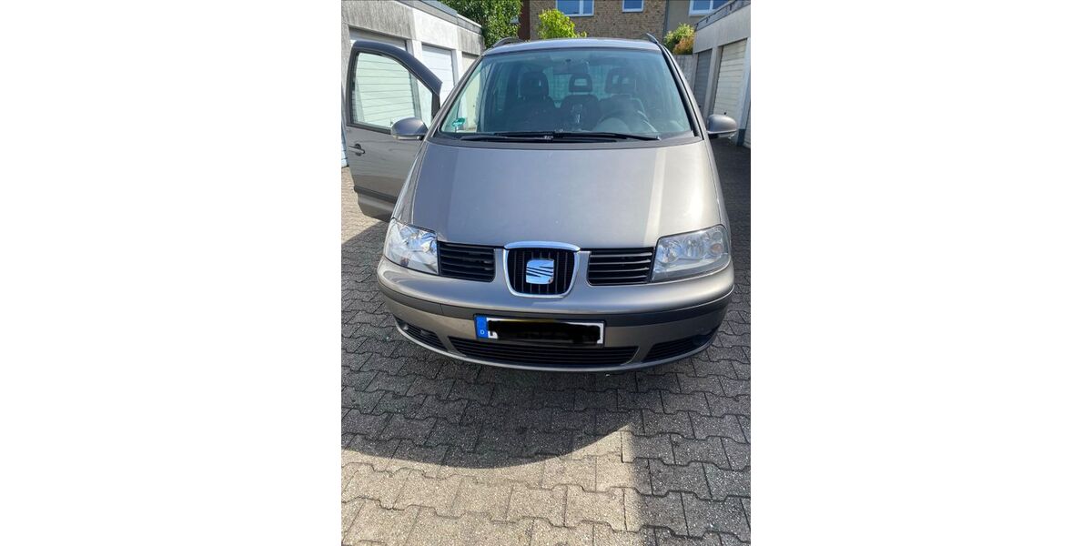 Seat Alhambra 110.000 km 8.150 &euro; Köln 50765