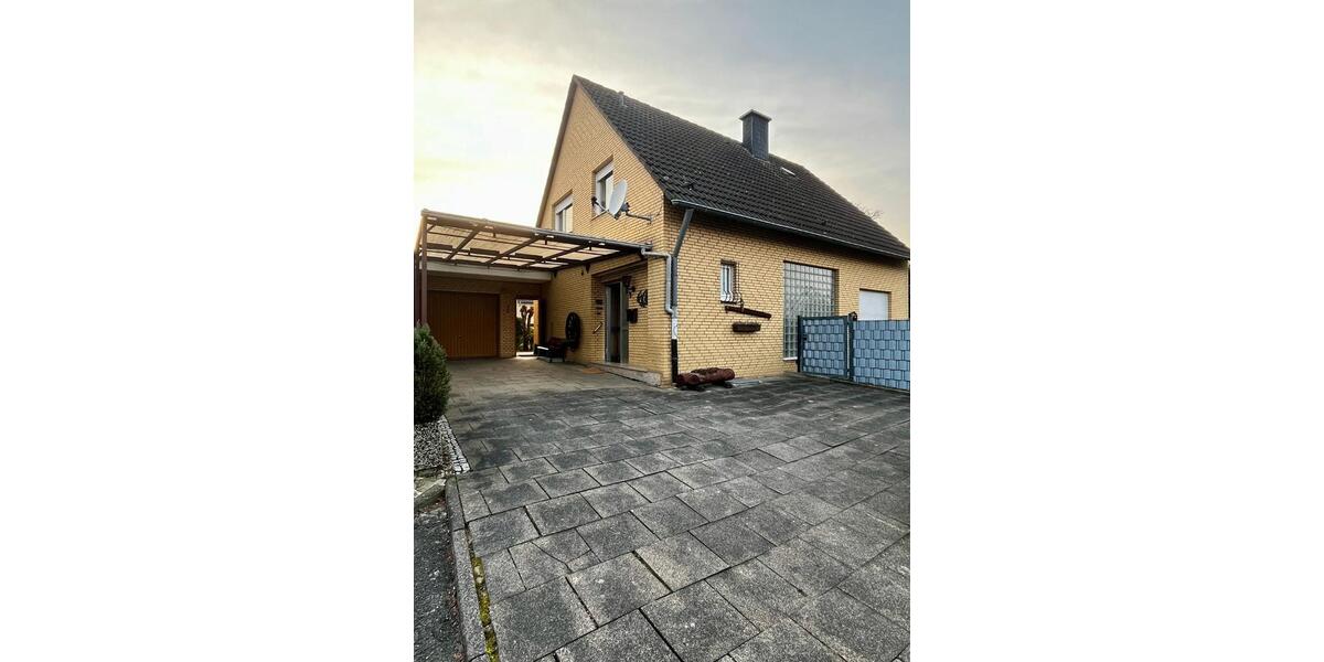 Einfamilienhaus Bedburg - 4 Zimmer, 115 m&sup2;, 1.200&euro; | Angebot:25910688