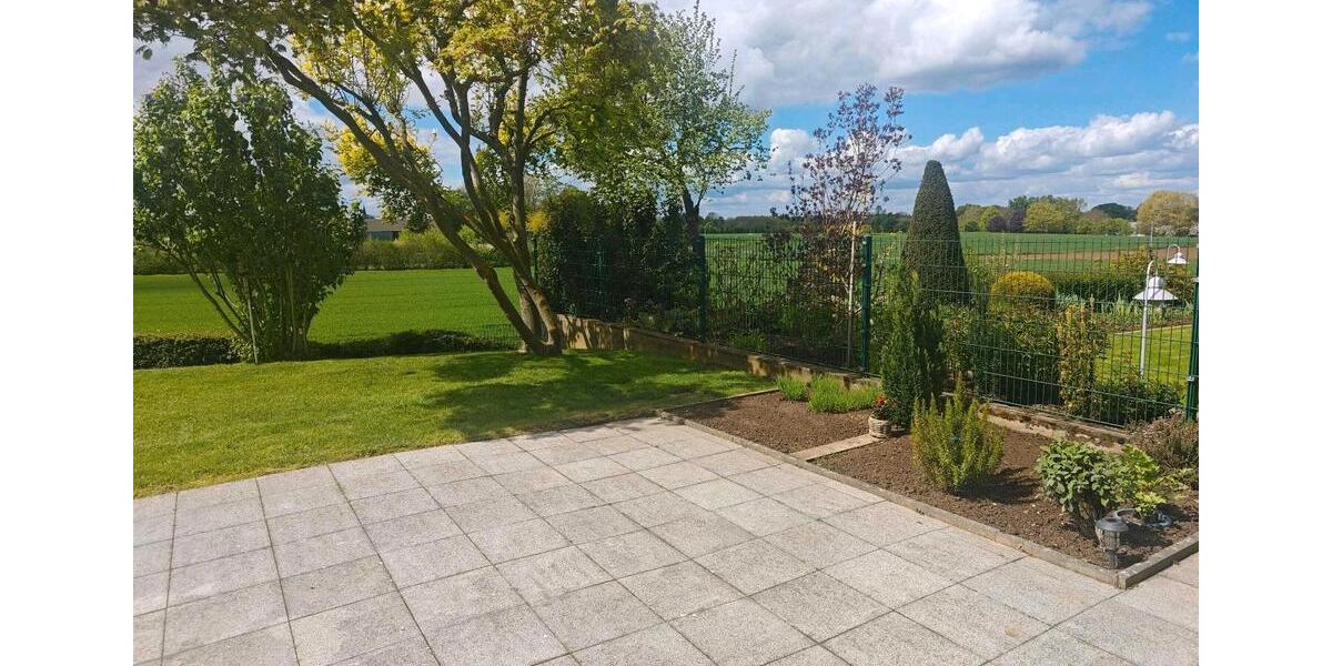 Einfamilienhaus Jüchen - 5 Zimmer, 200 m&sup2;, 2.700&euro; | Angebot:26248497