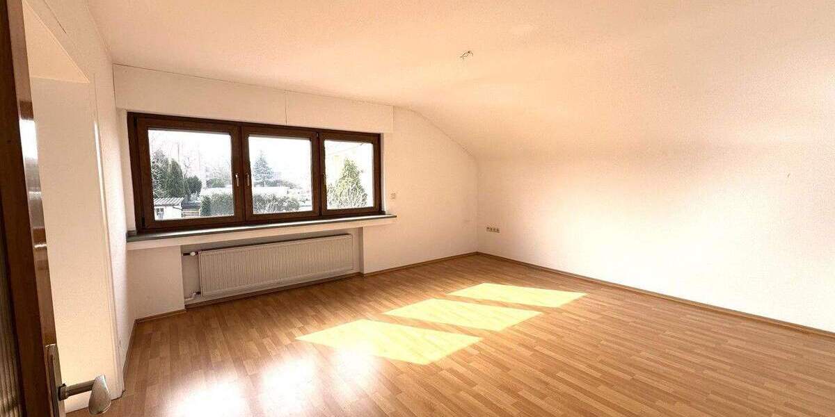 Mehrfamilienhaus, Wohnhaus Aldenhoven - 8 Zimmer, 182 m&sup2;, 419.000&euro; | Angebot:25728321